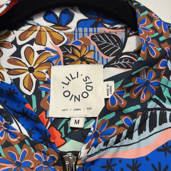 Floral Bomber style zip up blouse / jacket - Picture 2 of 5